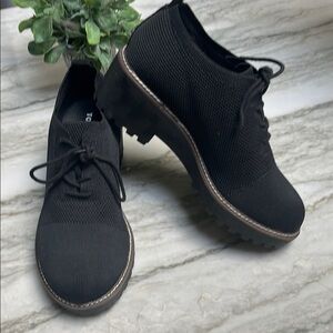 Torrid new mesh women’s 9WW Black Platform Lace-Up Shoes